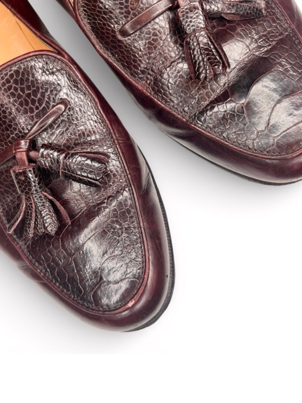Ferragamo Vintage Burgundy Crocodile Leather Tassel Slip On Loafers Almond 8.5
